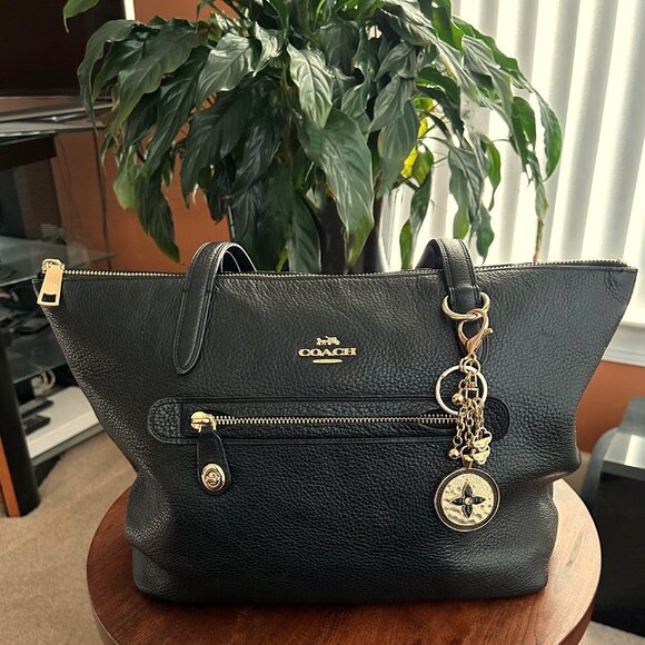 New RUSTIC CLOVER BAG CHARM Black Gold Tone Charms - Picture 4 of 7